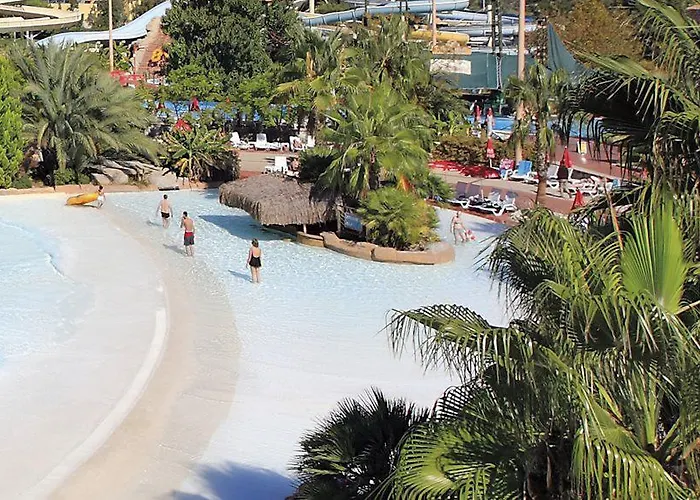 Aqua Fantasy Aquapark & 5* Kusadasi