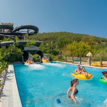 Aqua Fantasy Aquapark & Κουσάντασι
