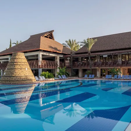 Aqua Fantasy Aquapark & فندق كوشاداسيه