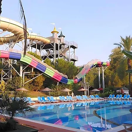 Aqua Fantasy Aquapark & 5* Kuşadası