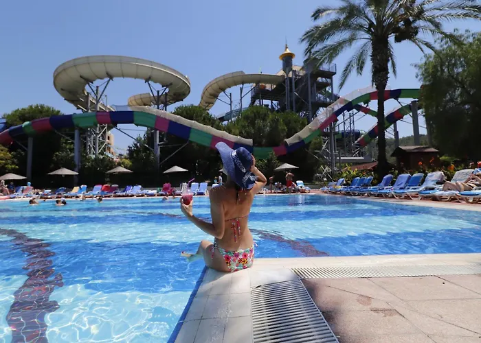 Hotel Aqua Fantasy Aquapark & 5*