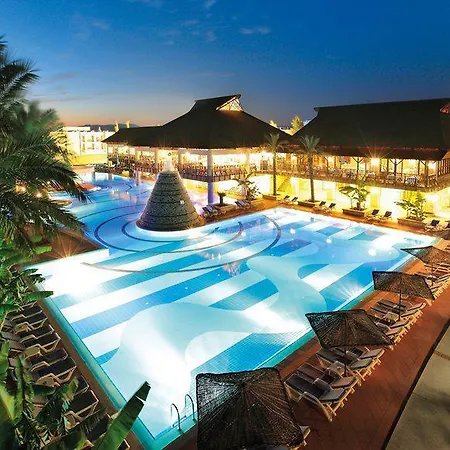 Aqua Fantasy Aquapark & מלון 5*