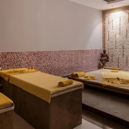 Aqua Fantasy Aquapark & 5* קוסדסי